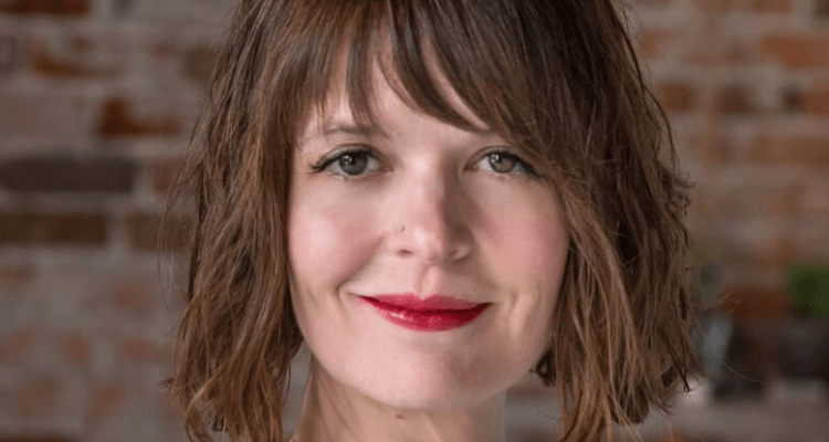 stacey mulvey headshot